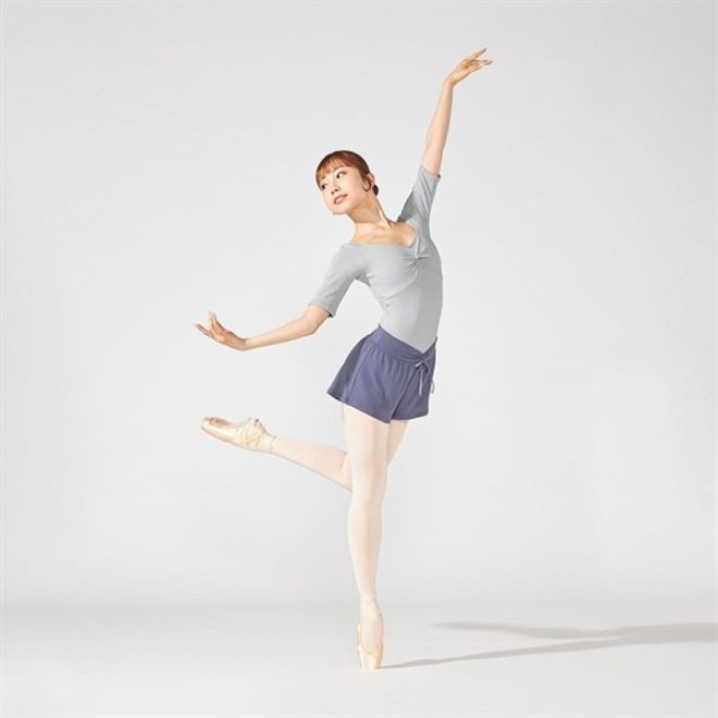 CHACOTT WARM UP SHORTS WITH PINCHED WAISTLINE