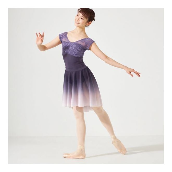 CHACOTT CAP-SLEEVED LEOTARD WITH LACE