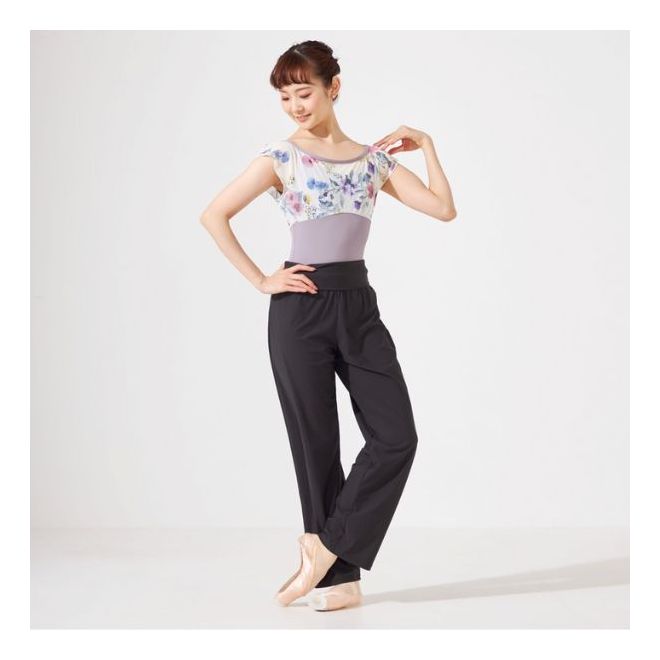 CHACOTT PATTERNEDFLARED SLEEVE LEOTARD