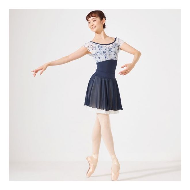 CHACOTT PATTERNEDFLARED SLEEVE LEOTARD