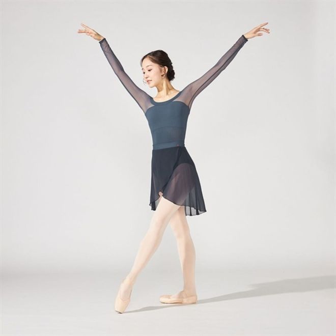 AKANE TAKADA LONG SLEEVE LEOTARD