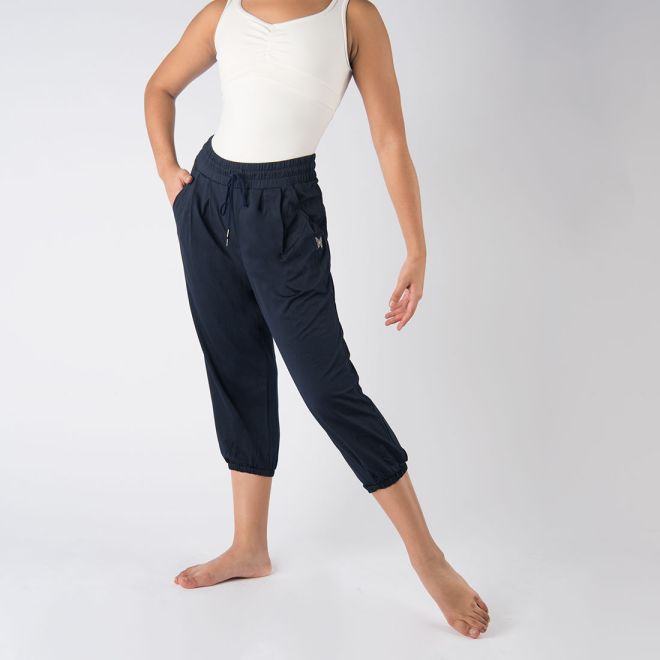 KNEE LENGTH PANTS