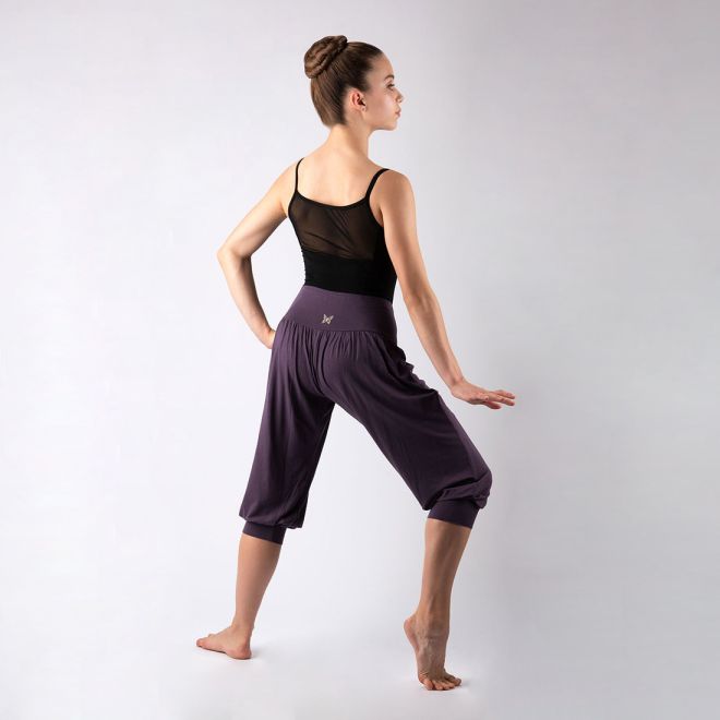 KNEE LENGTH 
