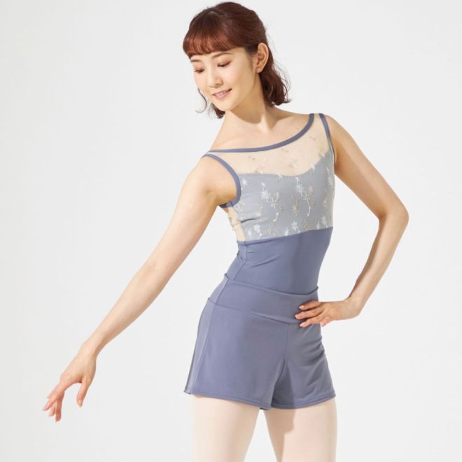 CHACOTT WARM UP SHORTS