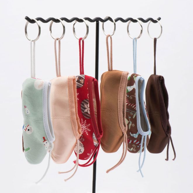 FREED OF LONDON MINI POINTE SHOE KEYRING